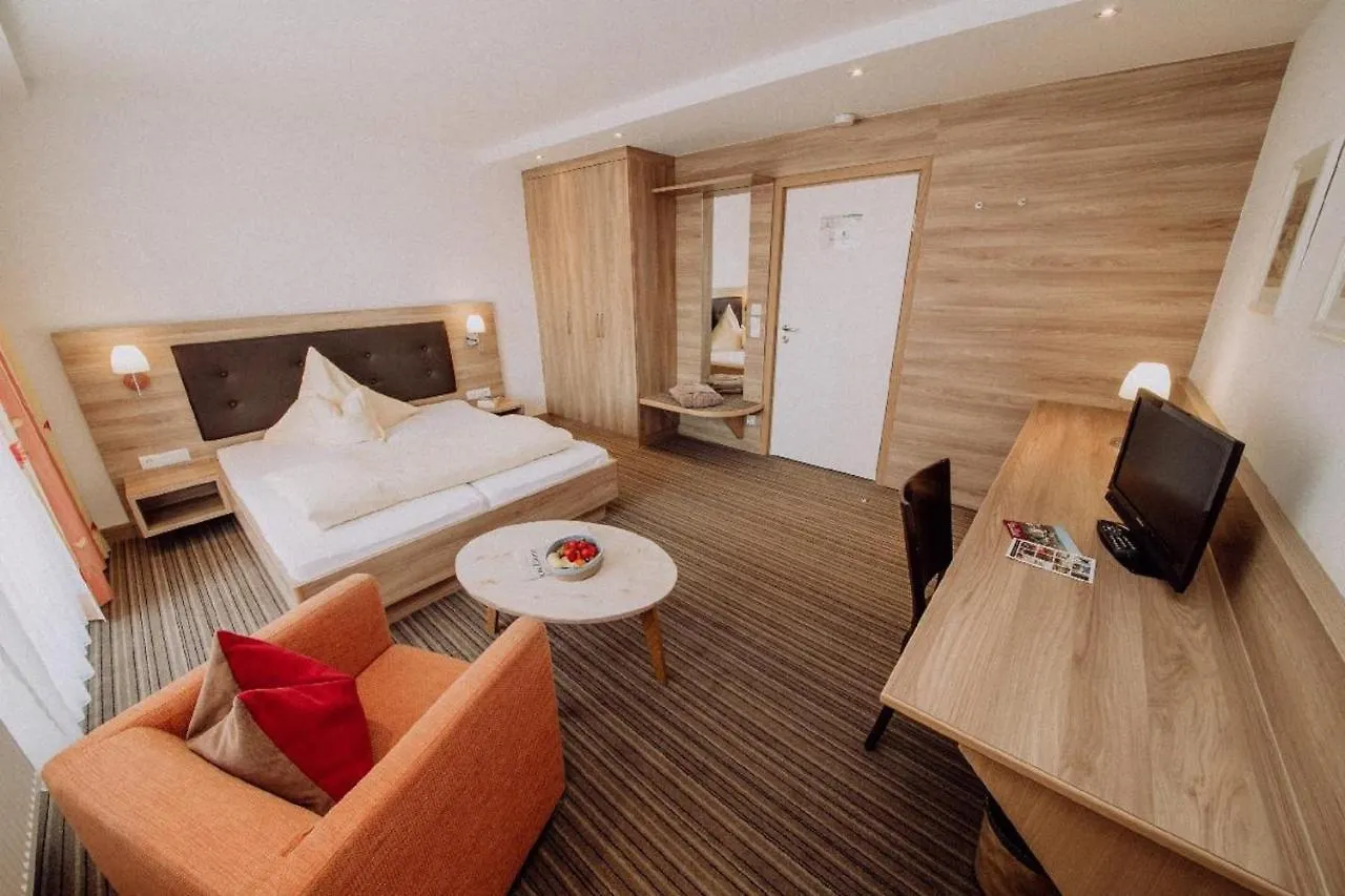 Hotel Haus Maria Bad Füssing 0*,